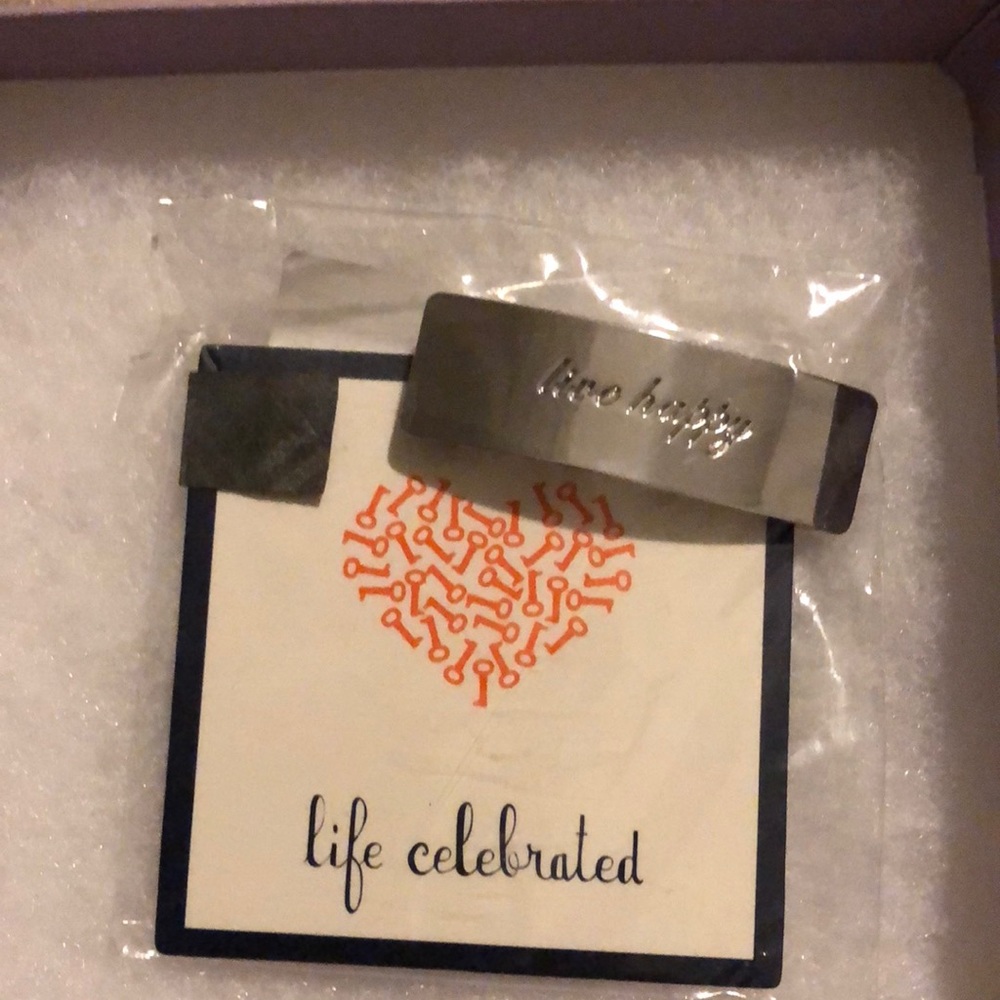 Live Happy Bar charm